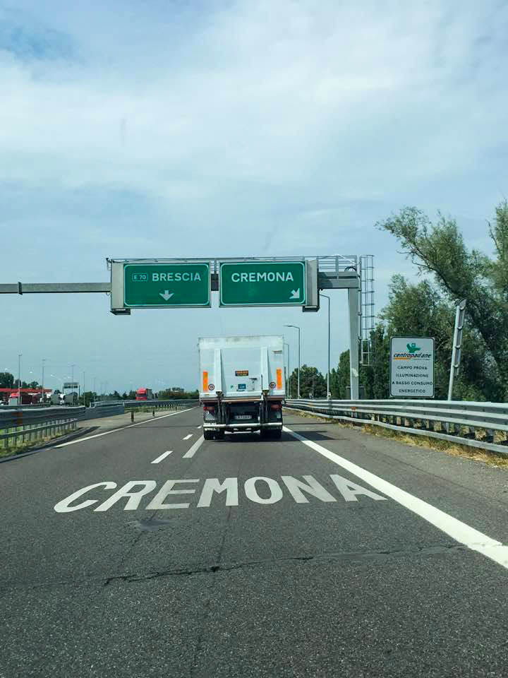 Cremona cesta